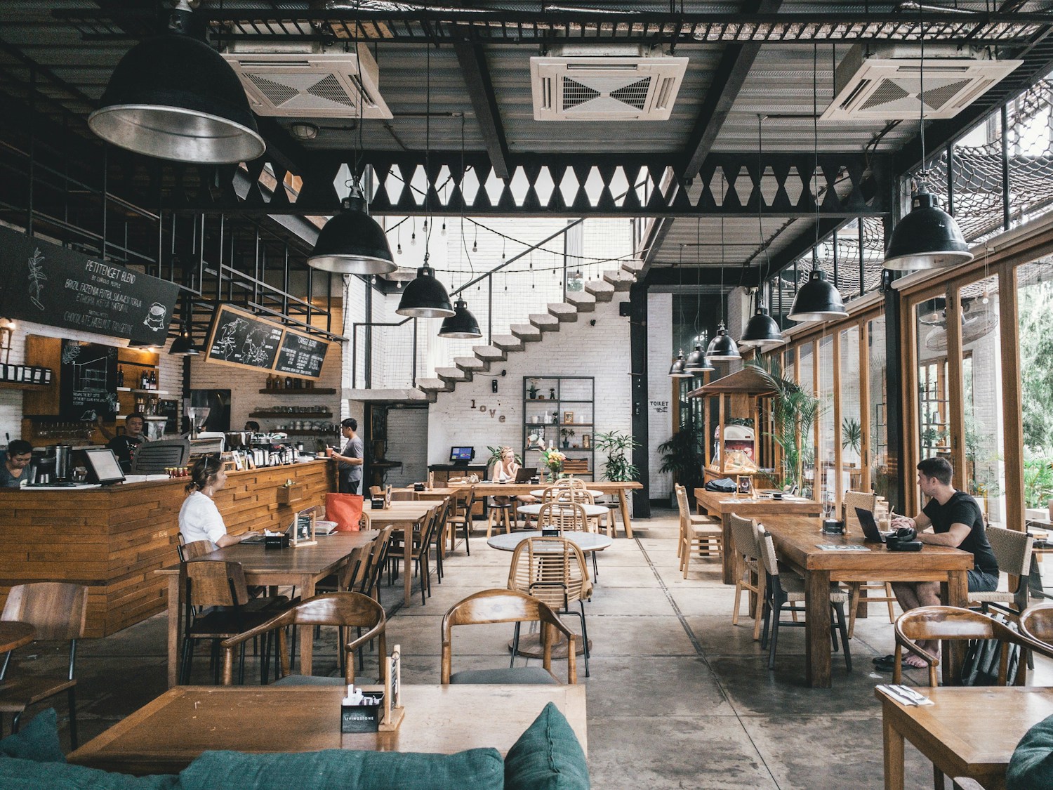 The Rome Table Booking That Feels Local Without Trying Too Hard